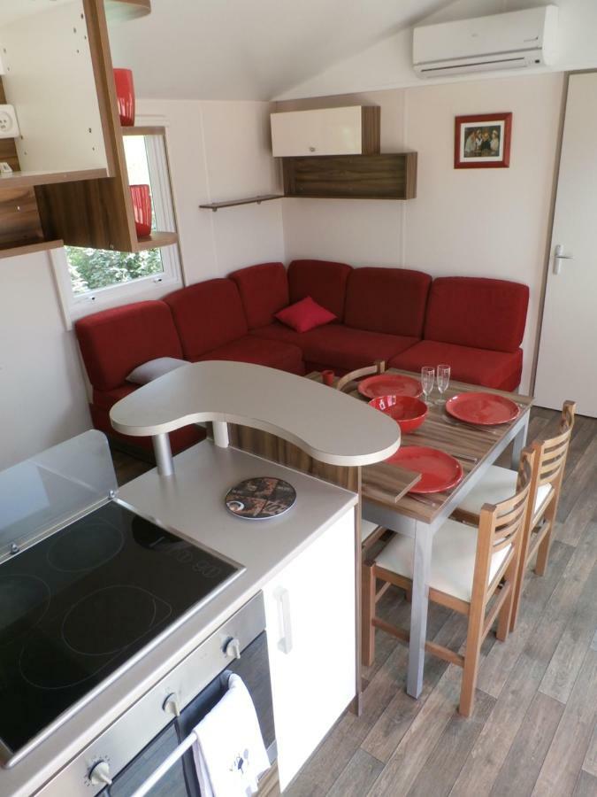 Camping Mobil'home 4*